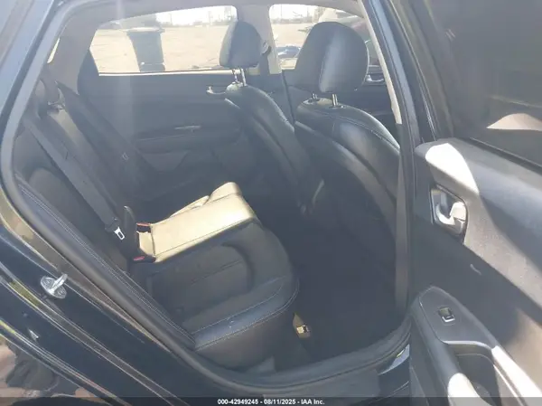 5XXGT4L33KG347164 2019 KIA OPTIMA - Image 8