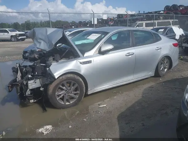 5XXGT4L33KG348167 2019 KIA OPTIMA - Image 2