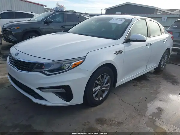 5XXGT4L33KG349030 2019 KIA OPTIMA - Image 2