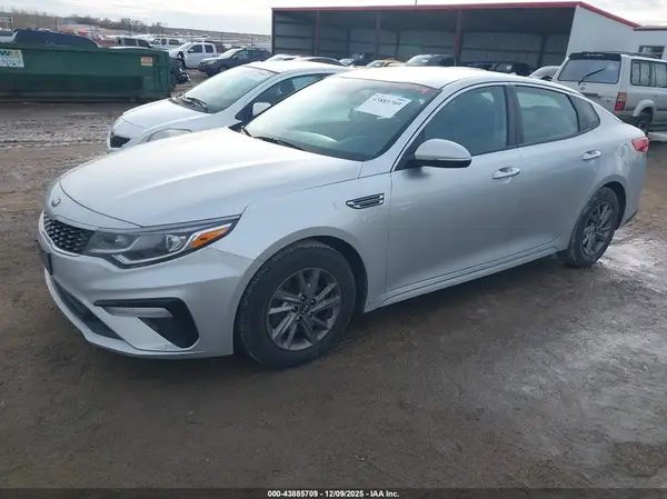 5XXGT4L33KG354096 2019 KIA OPTIMA - Image 2