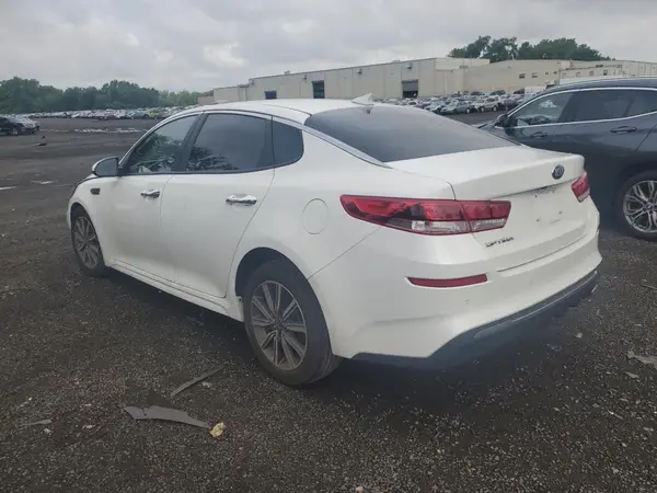 5XXGT4L33KG354325 2019 KIA OPTIMA - Image 2
