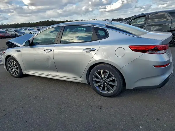 5XXGT4L33KG359217 2019 KIA OPTIMA - Image 2