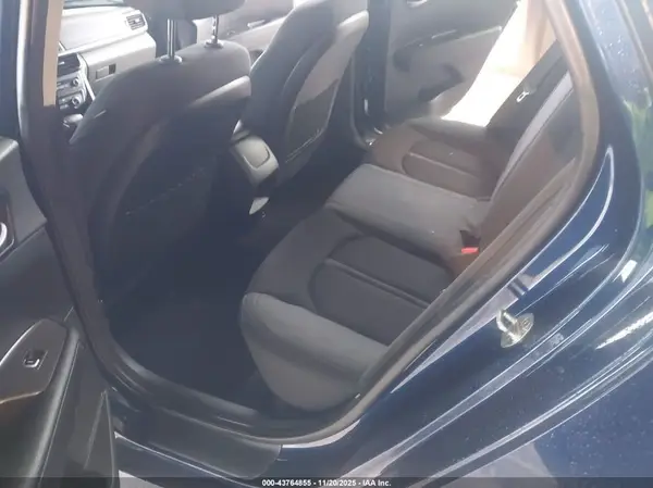 5XXGT4L33KG363803 2019 KIA OPTIMA - Image 8