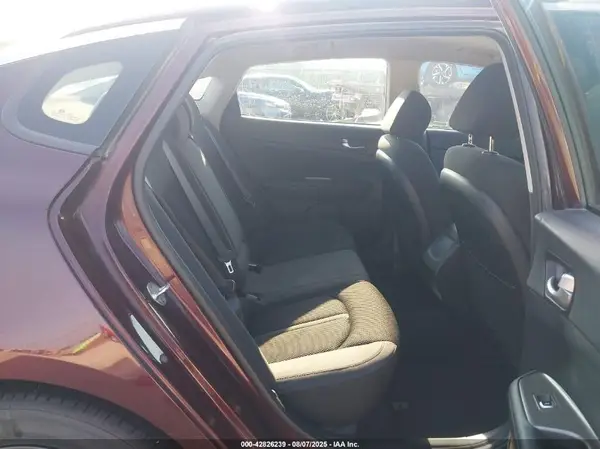 5XXGT4L33KG364045 2019 KIA OPTIMA - Image 8