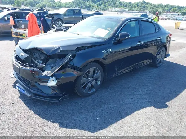 5XXGT4L33KG368354 2019 KIA OPTIMA - Image 2