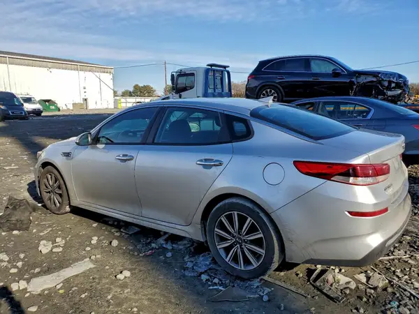 5XXGT4L33KG370010 2019 KIA OPTIMA - Image 2