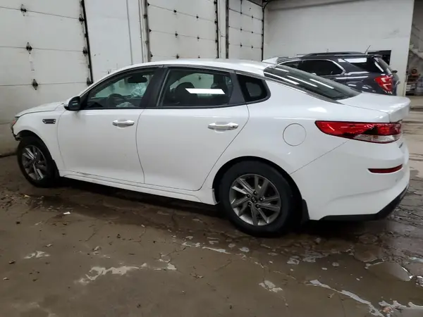 5XXGT4L33KG374025 2019 KIA OPTIMA - Image 2