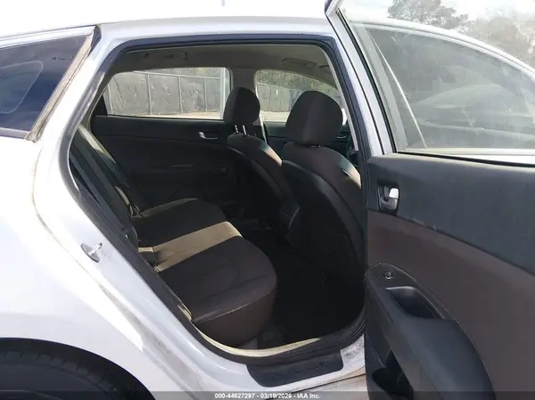 5XXGT4L33KG374509 2019 KIA OPTIMA - Image 8
