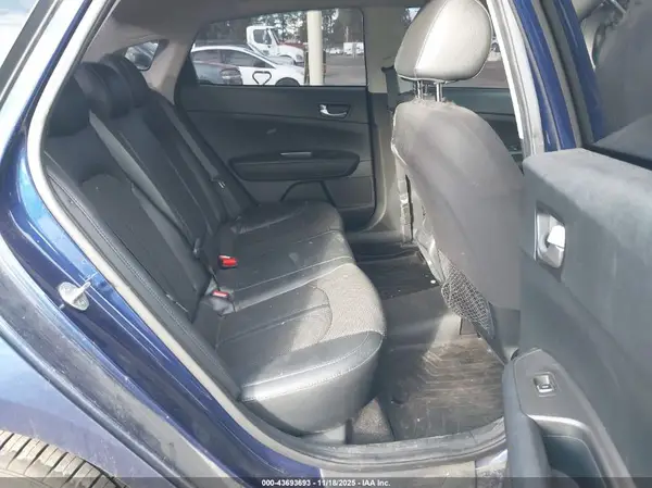 5XXGT4L33KG374994 2019 KIA OPTIMA - Image 8