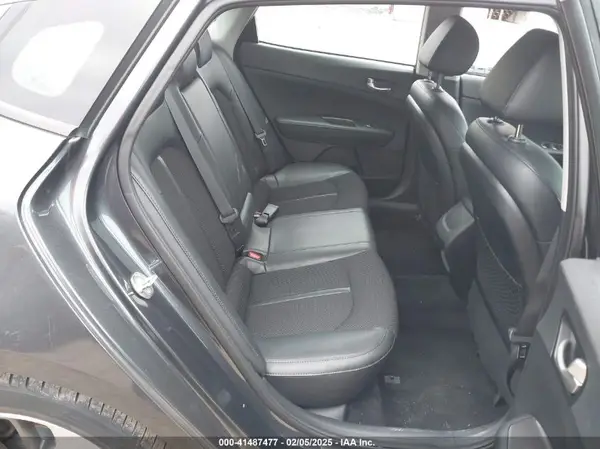 5XXGT4L33KG379368 2019 KIA OPTIMA - Image 8