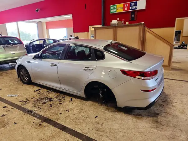 5XXGT4L33LG381395 2020 KIA OPTIMA - Image 2