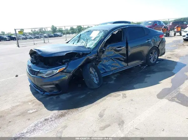 5XXGT4L33LG382885 2020 KIA OPTIMA - Image 2