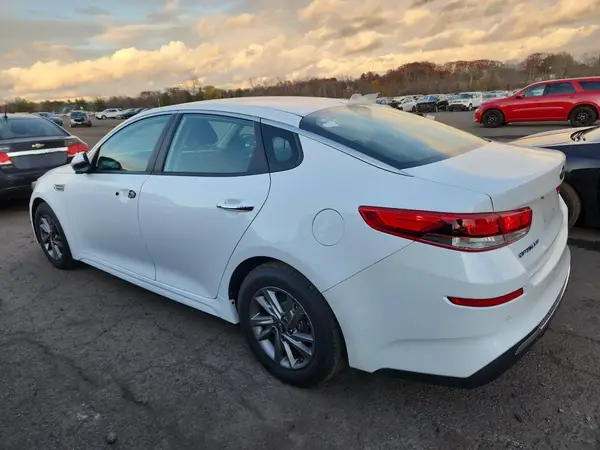 5XXGT4L33LG382921 2020 KIA OPTIMA - Image 2