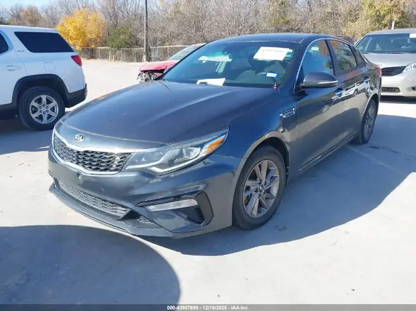 5XXGT4L33LG384636 2020 KIA OPTIMA - Image 2