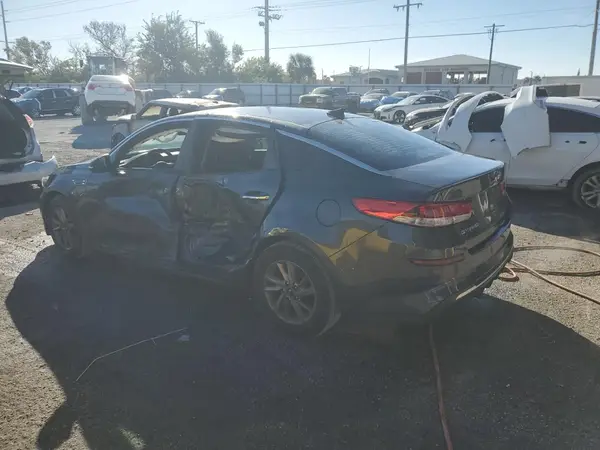5XXGT4L33LG384782 2020 KIA OPTIMA - Image 2