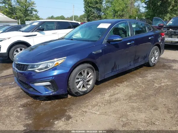 5XXGT4L33LG397905 2020 KIA OPTIMA - Image 2