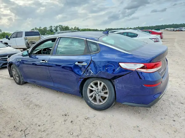 5XXGT4L33LG399556 2020 KIA OPTIMA - Image 2