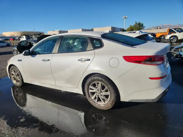 5XXGT4L33LG400558 2020 KIA OPTIMA - Image 2