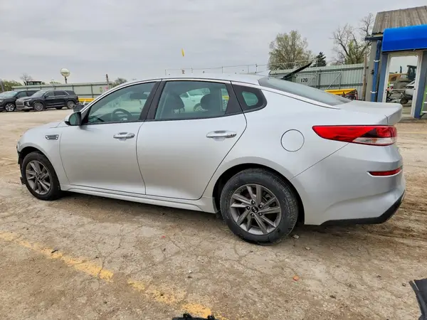 5XXGT4L33LG402116 2020 KIA OPTIMA - Image 2