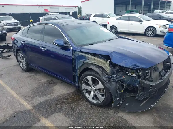 5XXGT4L33LG412631 2020 KIA OPTIMA - Image 1