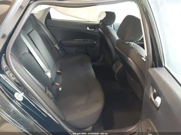 5XXGT4L33LG412645 2020 KIA OPTIMA - Image 8