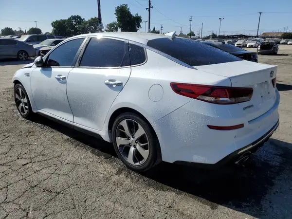 5XXGT4L33LG413505 2020 KIA OPTIMA - Image 2