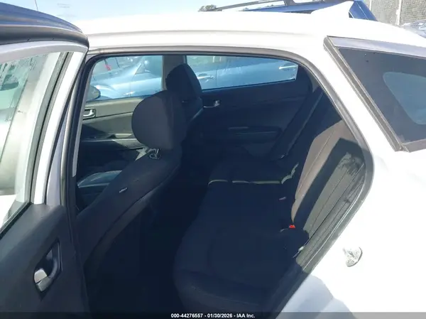 5XXGT4L33LG413570 2020 KIA OPTIMA - Image 8