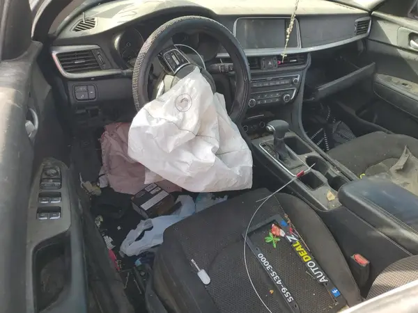 5XXGT4L33LG416145 2020 KIA OPTIMA - Image 8