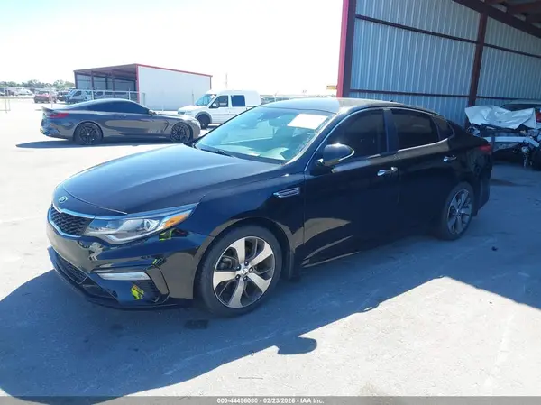 5XXGT4L33LG416954 2020 KIA OPTIMA - Image 2