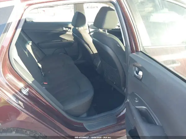 5XXGT4L33LG421278 2020 KIA OPTIMA - Image 8