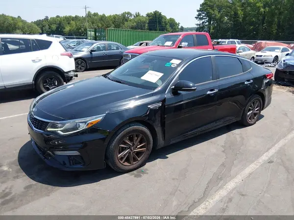 5XXGT4L33LG422057 2020 KIA OPTIMA - Image 2