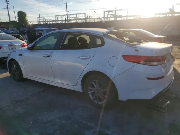 5XXGT4L33LG422074 2020 KIA OPTIMA - Image 2