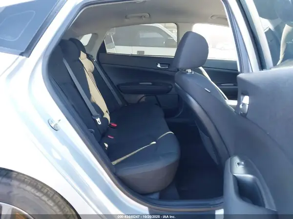 5XXGT4L33LG422639 2020 KIA OPTIMA - Image 8
