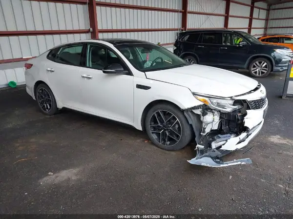 5XXGT4L33LG429770 2020 KIA OPTIMA - Image 1