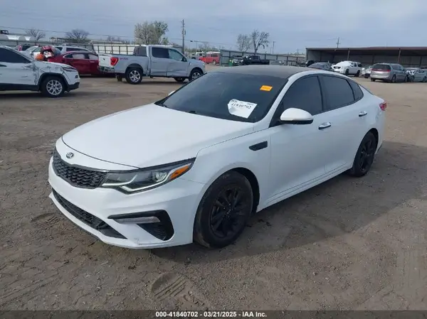 5XXGT4L33LG432264 2020 KIA OPTIMA - Image 2