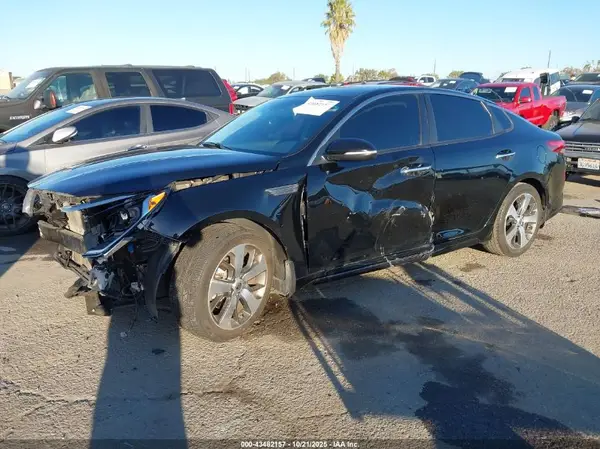 5XXGT4L33LG433107 2020 KIA OPTIMA - Image 2