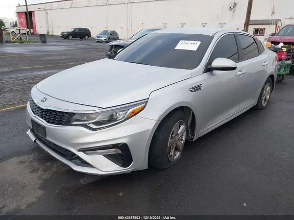 5XXGT4L33LG442499 2020 KIA OPTIMA - Image 2