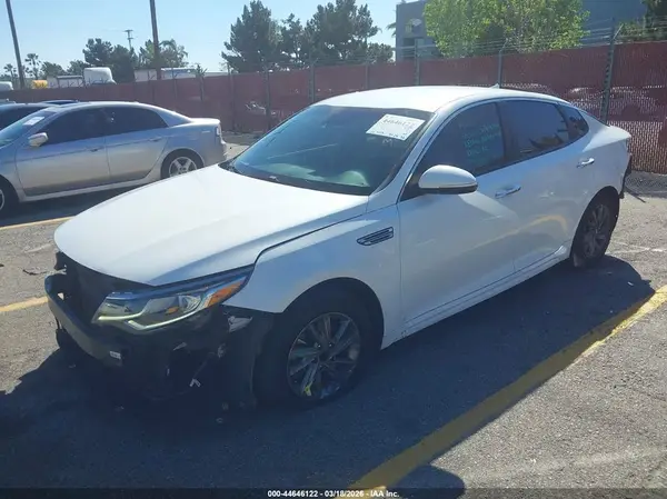5XXGT4L33LG446570 2020 KIA OPTIMA - Image 2