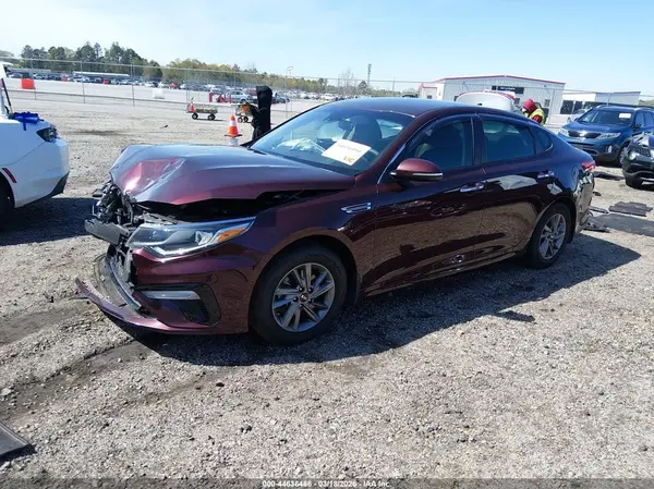 5XXGT4L33LG447928 2020 KIA OPTIMA - Image 2