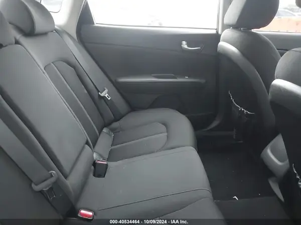 5XXGT4L34GG002975 2016 KIA OPTIMA - Image 8