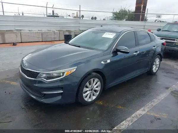 5XXGT4L34GG003057 2016 KIA OPTIMA - Image 2