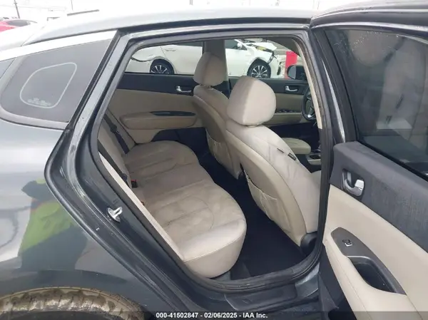 5XXGT4L34GG003057 2016 KIA OPTIMA - Image 8