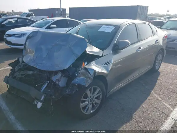 5XXGT4L34GG003401 2016 KIA OPTIMA - Image 2