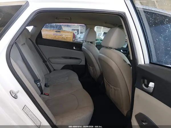 5XXGT4L34GG008257 2016 KIA OPTIMA - Image 8