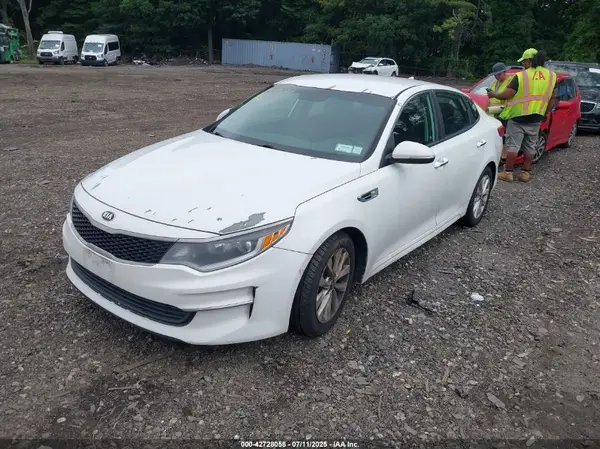 5XXGT4L34GG012129 2016 KIA OPTIMA - Image 2