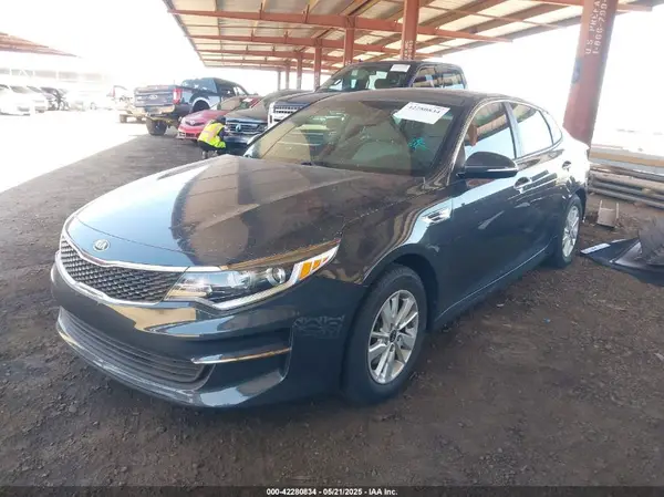 5XXGT4L34GG015533 2016 KIA OPTIMA - Image 2