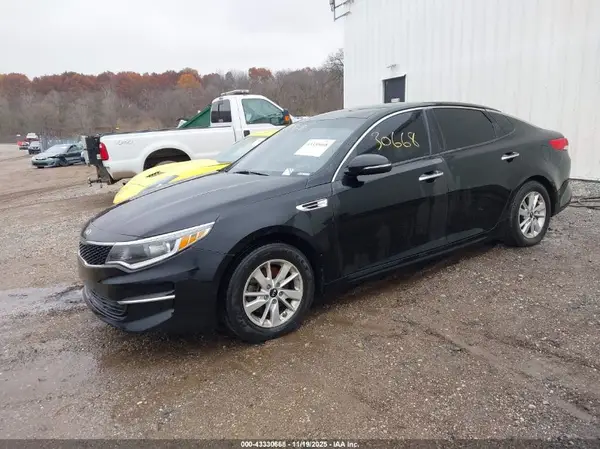 5XXGT4L34GG025835 2016 KIA OPTIMA - Image 2