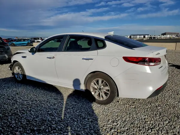 5XXGT4L34GG026158 2016 KIA OPTIMA - Image 2