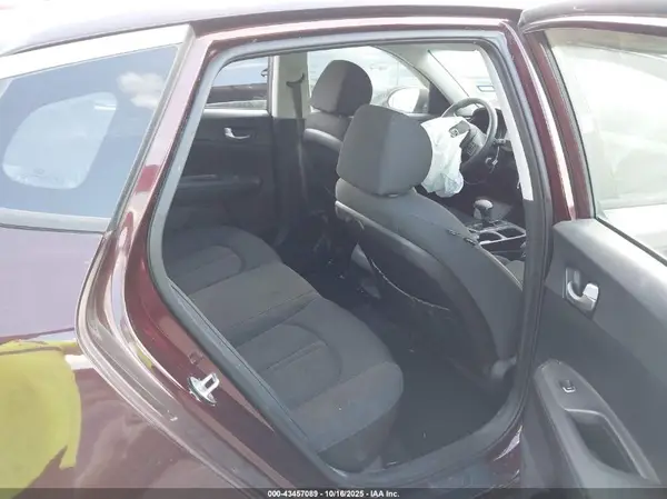 5XXGT4L34GG028976 2016 KIA OPTIMA - Image 8