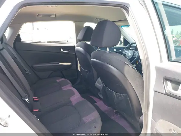 5XXGT4L34GG035913 2016 KIA OPTIMA - Image 8